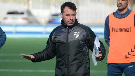 Manolo Sanlúcar: «La SD Ejea es un equipo que nos conoce bien»