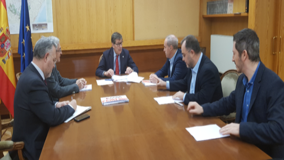 Aliaga se reúne con los representantes del Clúster de Maquinaria Agrícola en Aragón