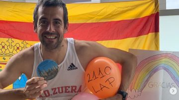 Agustín Moreno da 2110 vueltas a su terraza… y completa la media maratón
