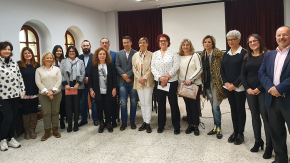 La Dirección General de Comercio, Ferias y Artesanía del Gobierno de Aragón se reúne en Monzón con catorce asociaciones de comerciantes de la provincia de Huesca