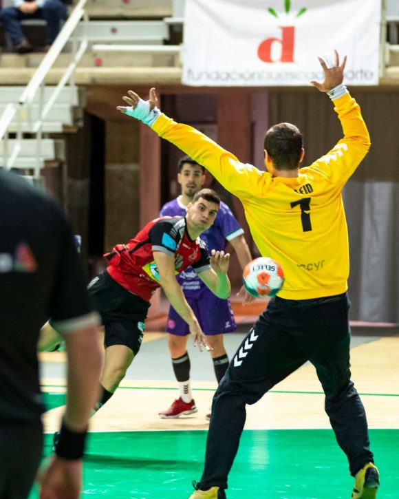 Miguel Malo pasa al primer equipo oscense
