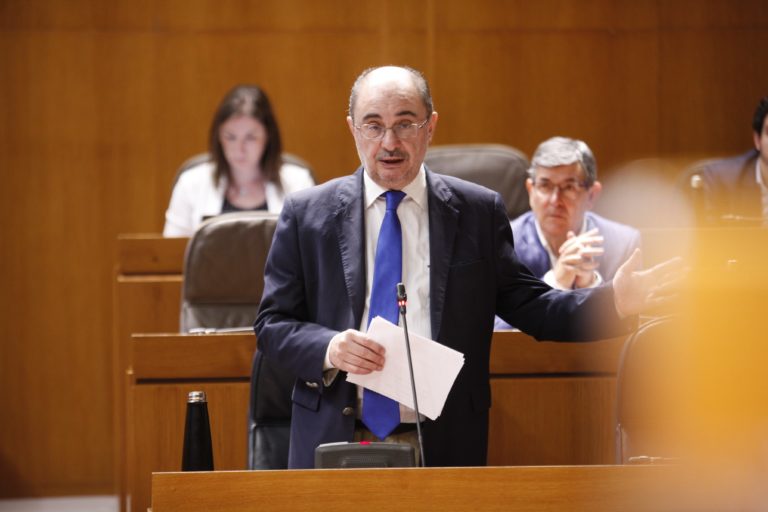 El Presidente Lambán comparece en las Cortes de Aragón para explicar las medidas anticovid