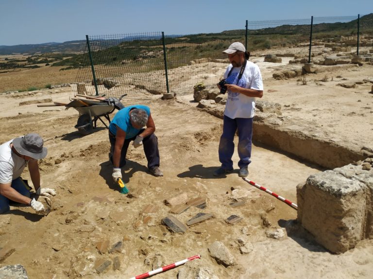 Nuevos hallazgos pictóricos en Los Bañales