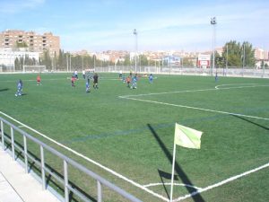 El fútbol aragonés, sin confinamiento provincial, revive la competición