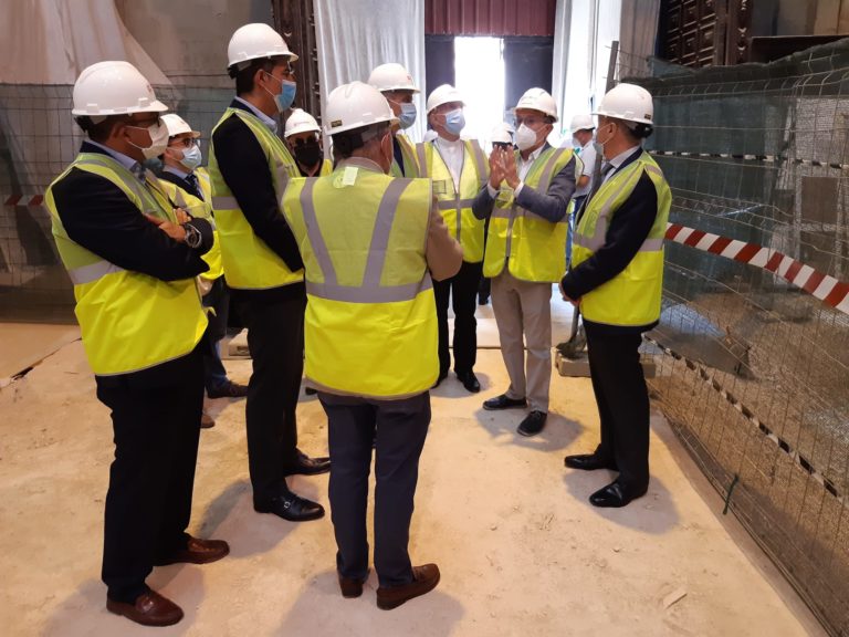 El secretario general de Agenda Urbana y Vivienda visita las obras iniciadas en la Colegiata de Santa María la Mayor