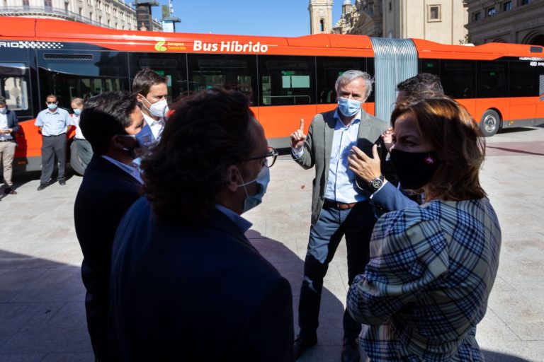 El Bus Turístico llevará el ambiente navideño con luces y villancicos por las calles de Zaragoza