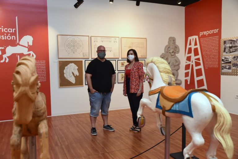 El Centro de Historias muestra la vida de los feriantes con la exposición «Feria: ocio y vida»