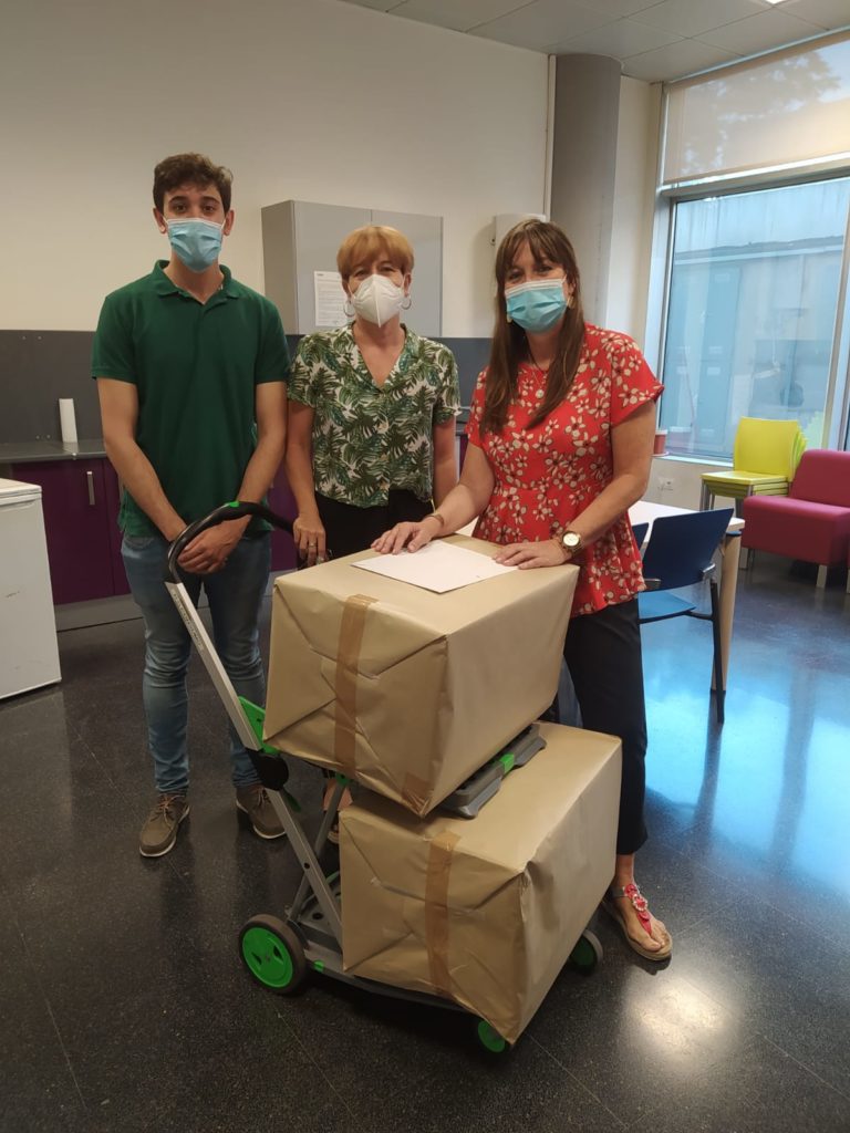 El Departamento de Sanidad reparte 10.000 mascarillas para enfermos crónicos