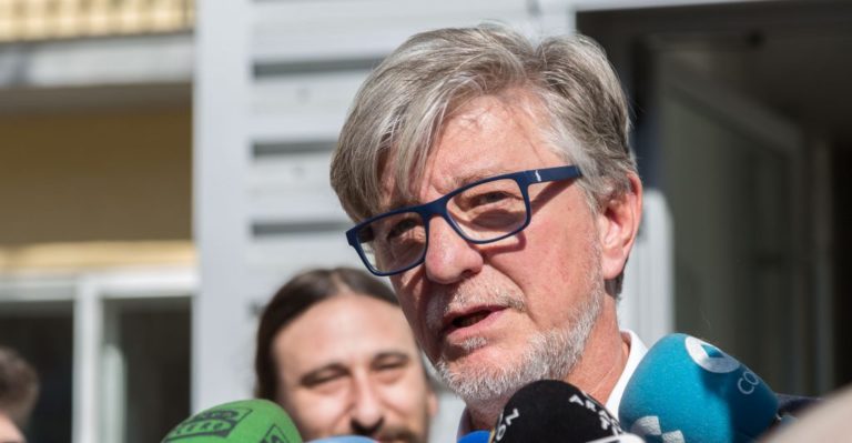 Zaragoza en Común critica el “cinismo” de Azcón al entregar la Medalla de Oro a los Sanitarios mientras fomentar la construcción de un hospital privado en suelo público