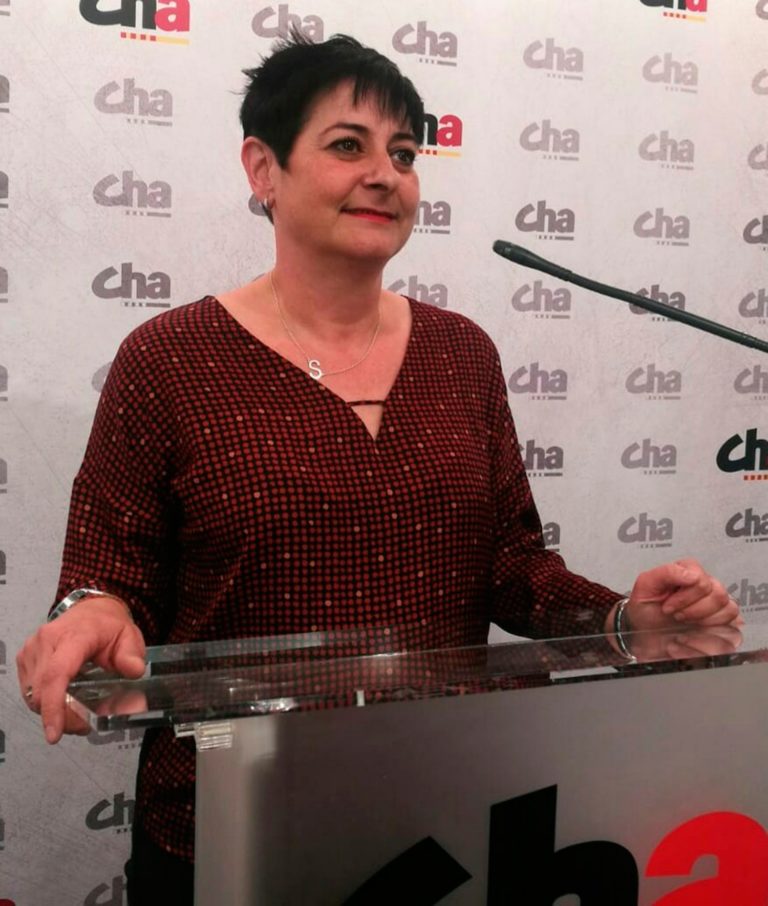 CHA propone instalar máquinas expendedoras de compresas y tampones en centros culturales de Huesca