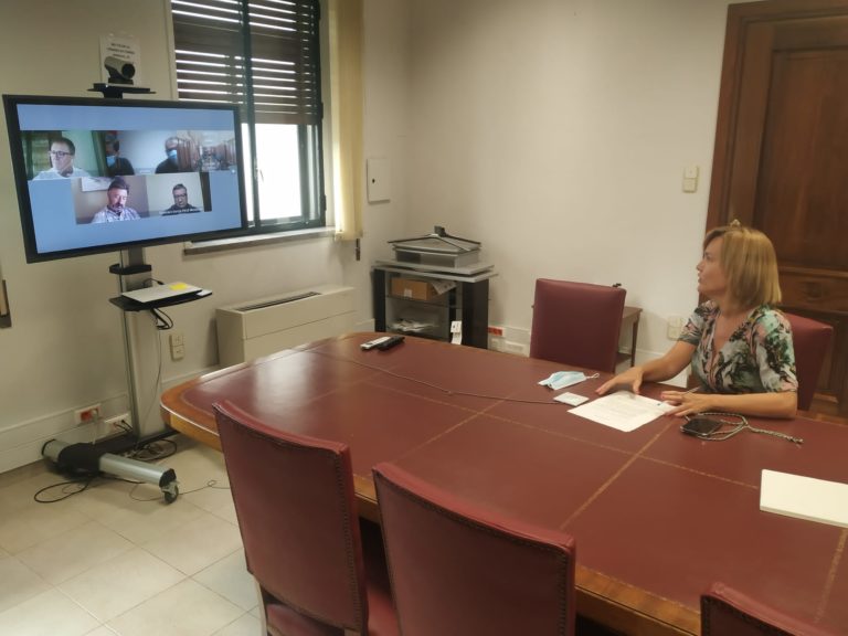 Pilar Alegría traslada a instituciones y agentes sociales que en ningún momento se ha planteado el cierre de la oficina del INSS de Montalbán