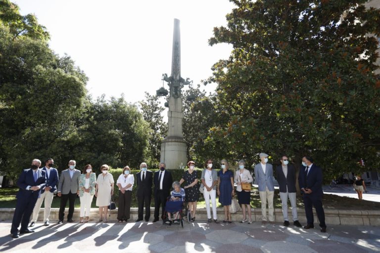 Zaragoza rinde homenaje a los tres funcionarios asesinados en 1920