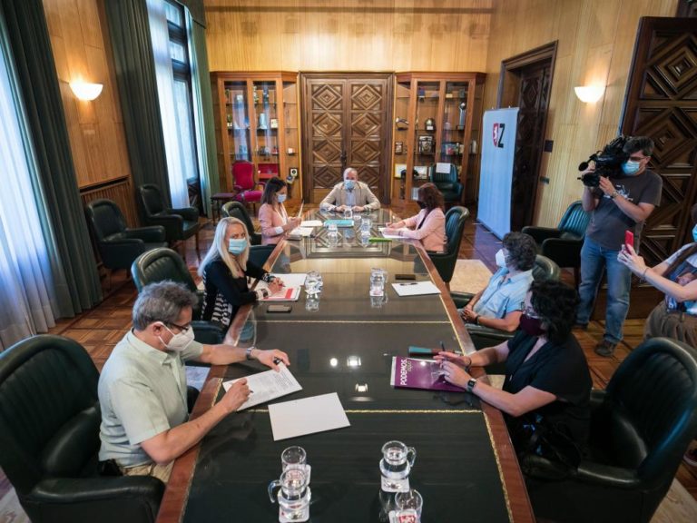 Azcón anuncia una reunión telemática con más Alcaldes de España para conseguir ayudas estatales