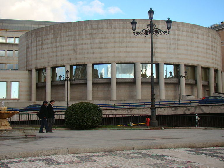 CHA-Zaragoza reclama en el Senado que el centro de atención de la Seguridad Social de San José vuelva a abrir al público de forma presencial