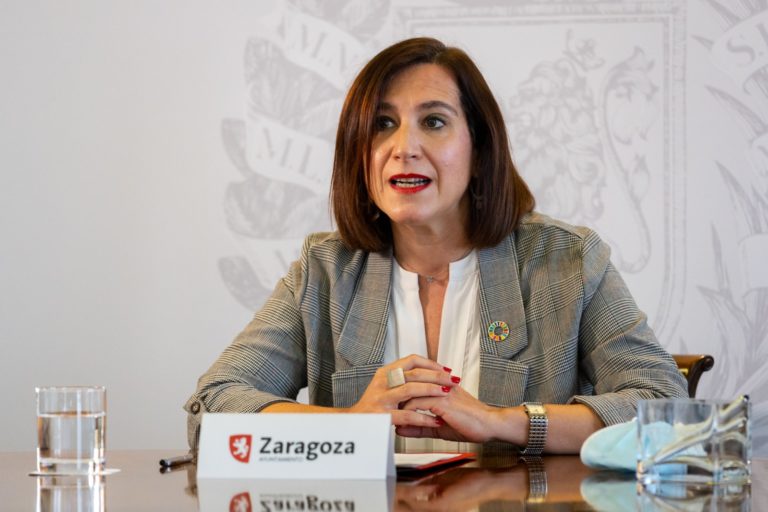 Sara Fernández en La Tertulia: «Aquel que tenga claro que no va a disfrutar de las entradas, puede devolverlas, apelo a la responsabilidad individual de los zaragozanos»