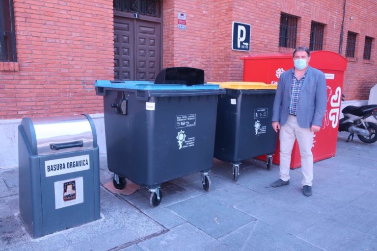 Aumentan los puntos de recogida selectiva de papel y plástico en el Centro Histórico y en otros barrios de la capital