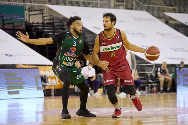 La crónica de Pepe Boned: El tercer cuarto y las ausencias dieron la victoria al Coviran Granada ante el Levitec Huesca (89-75)