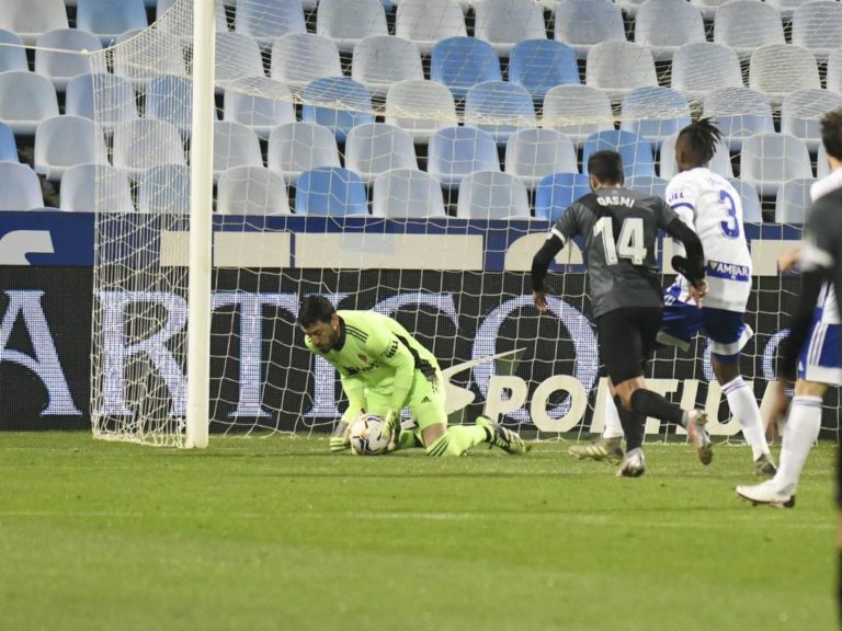 Tercer partido consecutivo que el Real Zaragoza se pone por delante… y acaba remontado (1-2)