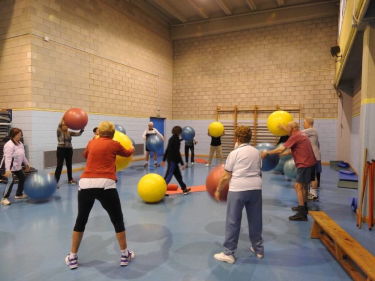 Nuevo programa de actividades deportivas para mayores en seis parques de la ciudad