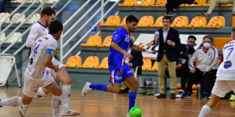 Colo Colo Zaragoza consigue un empate tras igualar tres tantos en contra (3-3)