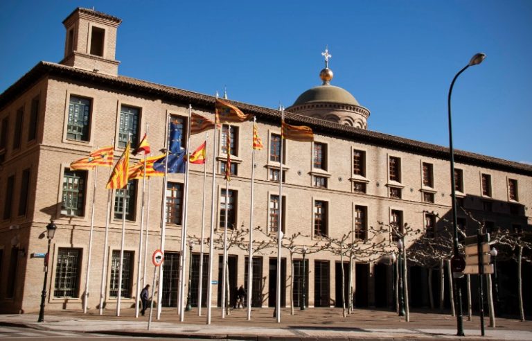El Gobierno de Aragón prepara una gran subasta de 72 lotes de fincas de su propiedad con un precio de salida de dos millones de euros El Gobierno de Aragón prepara una gran subasta de 72 lotes de fincas de su propiedad con un precio de salida de dos millones de euros