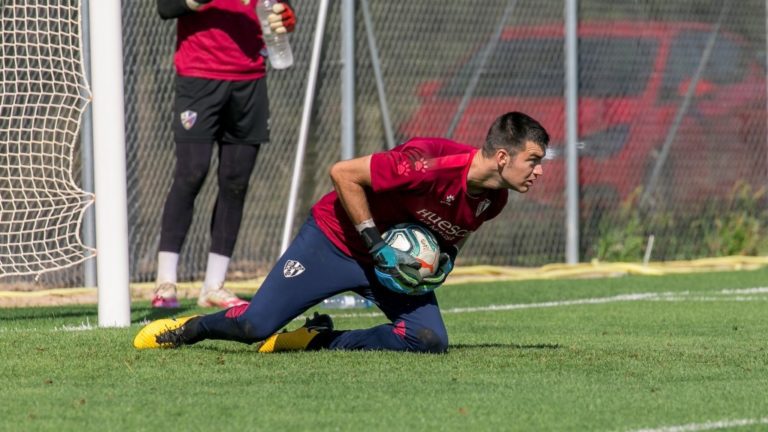 Ander Bardají se incorpora a la dinámica del primer equipo de la SD Huesca durante esta temporada