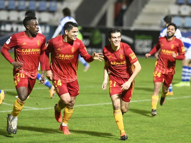 Los goles de Azón y Francho permiten al Real Zaragoza pasar a la siguiente eliminatoria de Copa del Rey (0-2)