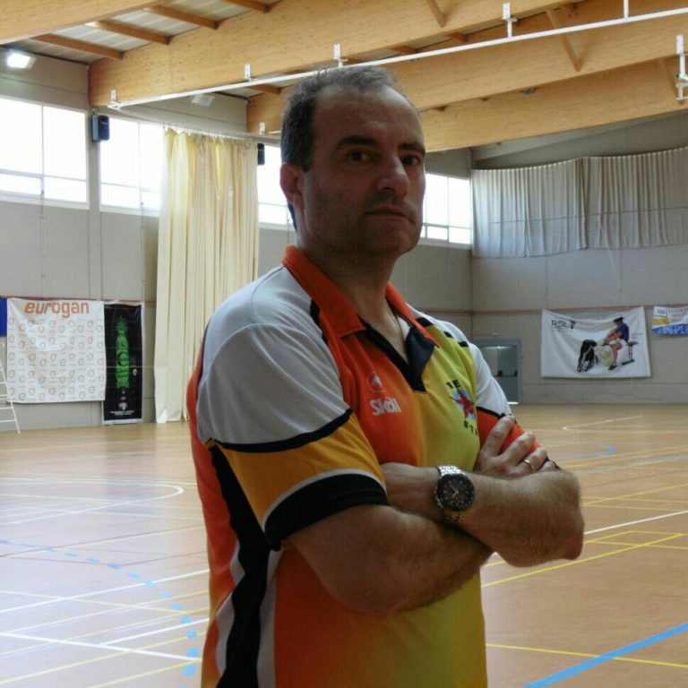 Santi Royo, nuevo entrenador del Fútbol Emotion Zaragoza femenino