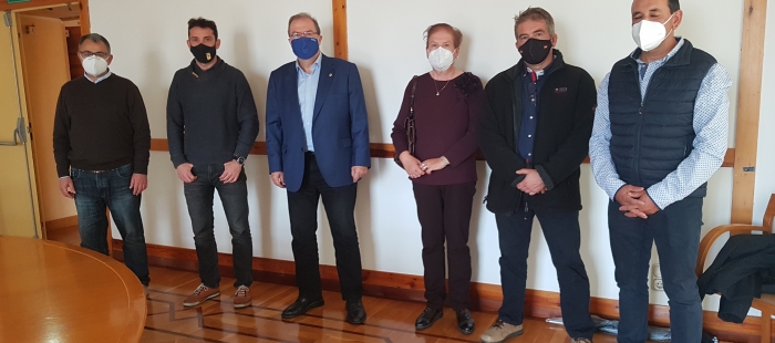 Primeros pasos para la conexión por carretera entre Colungo, Bárcabo y Naval