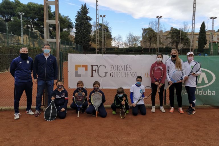 Éxito del II Clinic de Tenis Forniés organizado por Stadium Casablanca