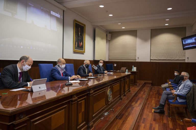 Miguel Baya, investigador del ISQCH, premio 2020 de la Real Academia de Ciencias de Zaragoza en la sección de Químicas