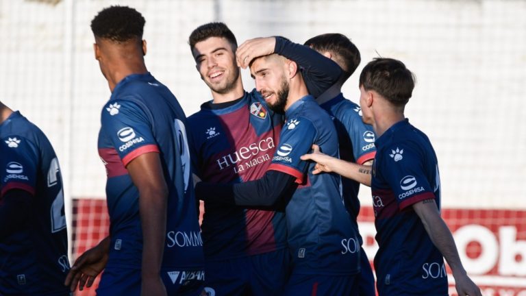 El filial oscense visita Monzón