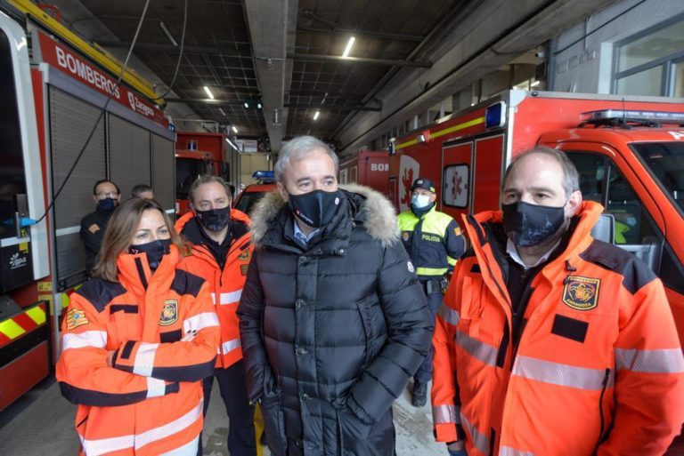 Zaragoza activa el nivel rojo de alerta por las nevadas