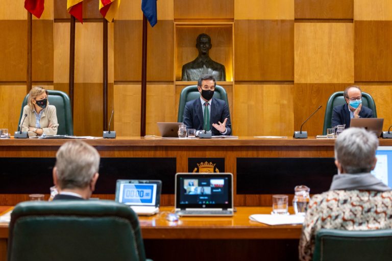 La Comisión de Urbanismo aprueba la propuesta final de la modificación del PGOU para ampliar los usos de los locales vacíos