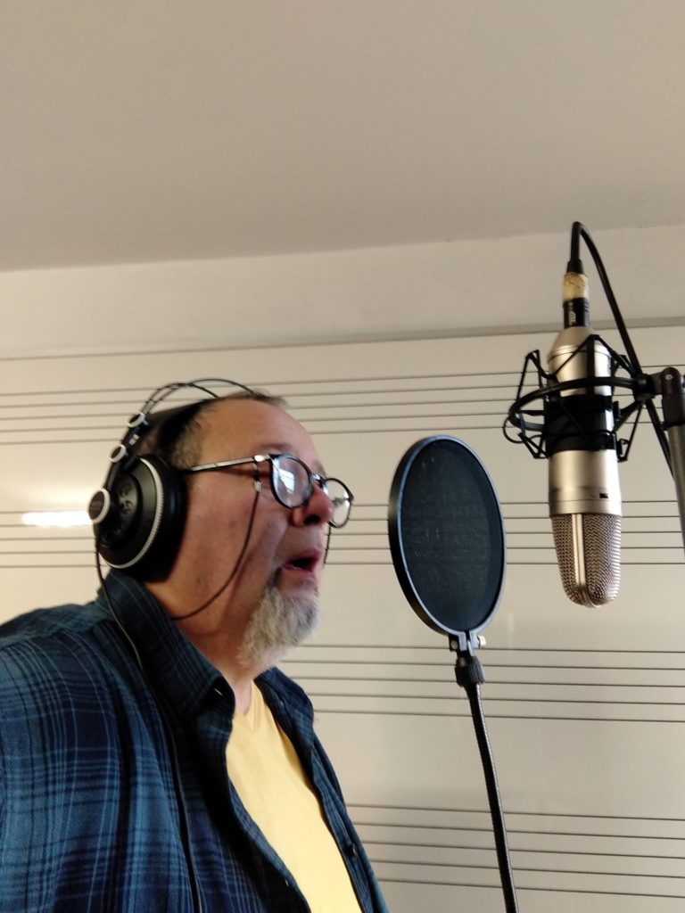 Un grupo de sadabense, capitaneados por Leo Naranjo, director de la banda municipal pone  voz y melodía a la ‘Habanera Sádaba’