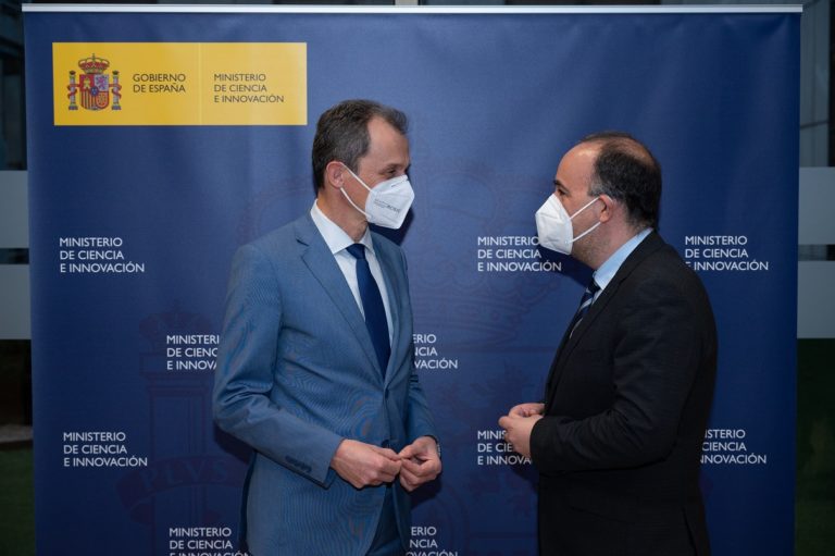Eduardo Peris Presidente de Consejo General de Colegios Oficiales de Ingeniería Técnica en Informática asiste a la Presentación del Pacto por la Ciencia y la Innovación