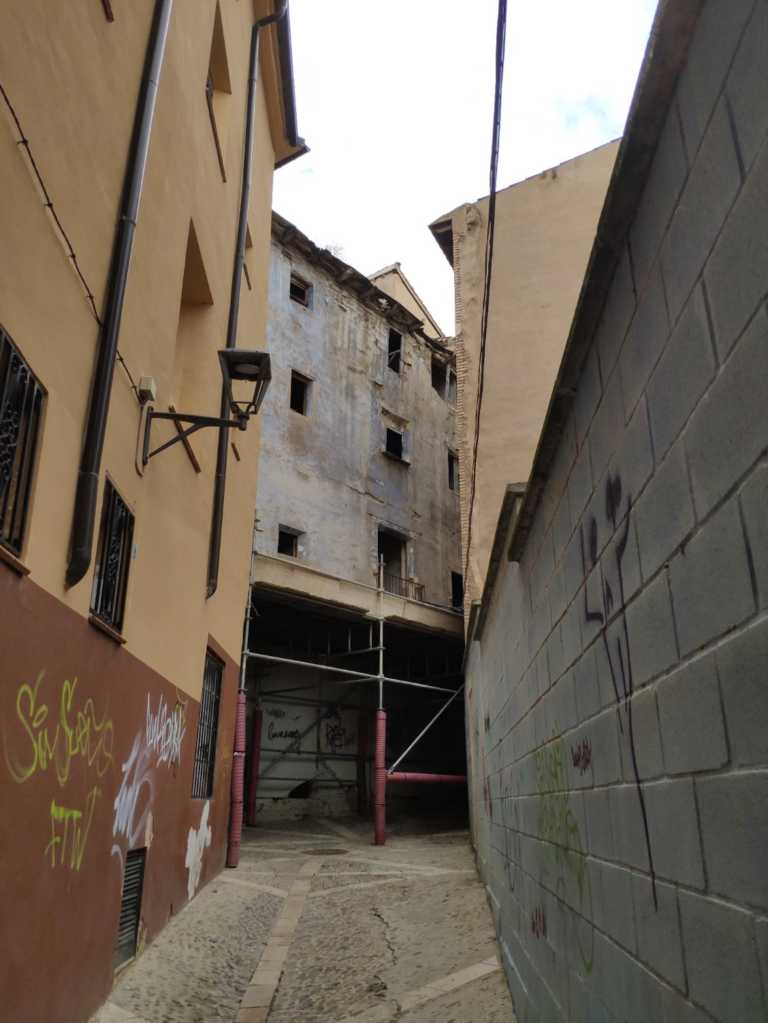 El Ayuntamiento de Tarazona comienza, por emergencia, el Expediente de contratación de la obra de consolidación del edificio en C/ Rúa Alta de Bécquer, 2.