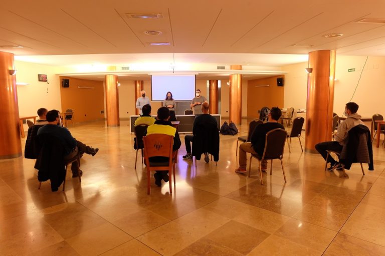 El Ayuntamiento de Tarazona adquiere dos desfibriladores para el servicio de Policía Local