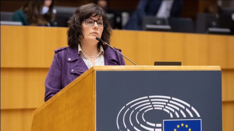 Isabel García, Eurodiputada, pide que se destine una comisión que centre esfuerzos en implantar cobertura significativa en el mundo rural