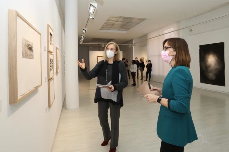 Cinco mujeres muestran sus grabados en la sala Juana Francés siguiendo la estela de Goya