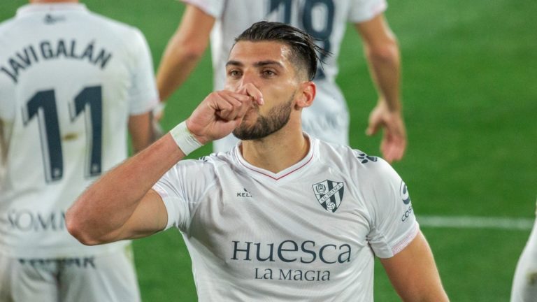 Rafa Mir, convencido de poder traer los tres puntos a Huesca