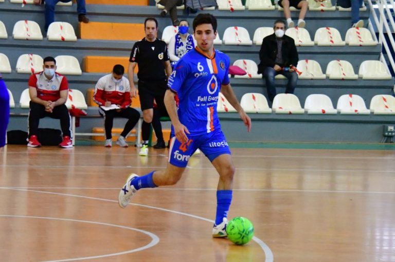 Jorge Tabuenca: «El club va creciendo poco a poco, y a mi me gustaría hacerlo como jugador junto a ellos»