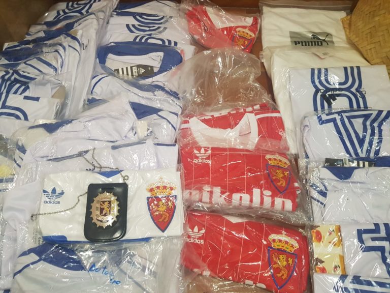 Decomisadas camisetas del Real Zaragoza falsificadas