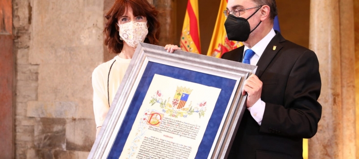 Irene Vallejo ha recibido el Premio Aragón en el acto institucional del día de San Jorge.
