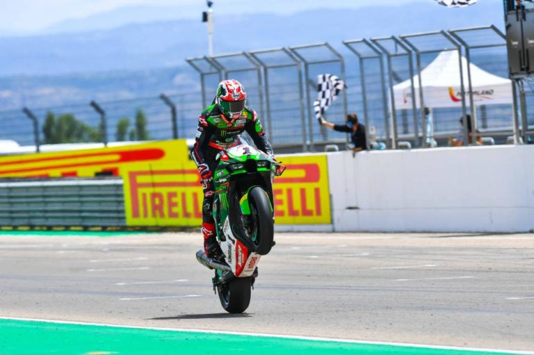 Jonathan Rea bate todos los récords en la primera jornada del Campeonato del Mundo Motul FIM Superbike