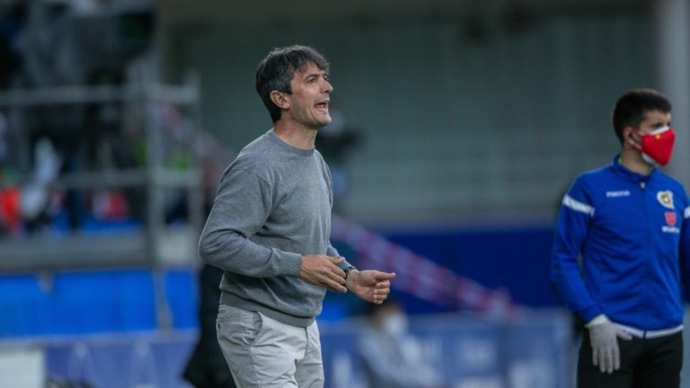 Pacheta no dirigirá a la SD Huesca la próxima temporada