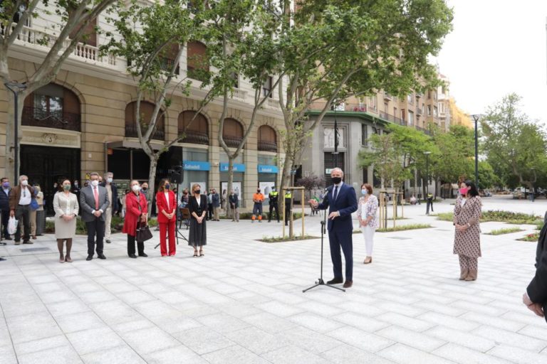 Zaragoza estrena la nueva plaza de Santa Engracia