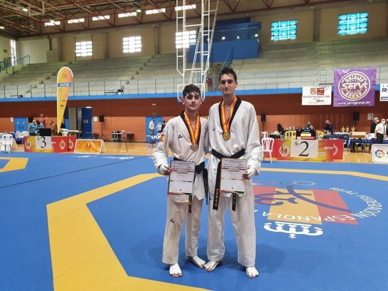 Adrián Del Río se proclama Campeón de España absoluto de Taekwondo y Antonio Artal es medalla de bronce