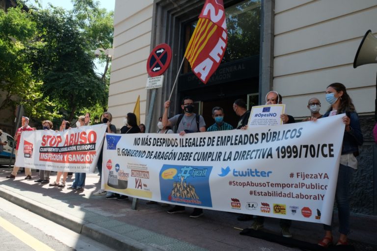 Los interinos aragoneses presentan en las cortes una iniciativa para transformar en fijos «a extinguir» a los 17.000 que están en fraude de ley en DGA