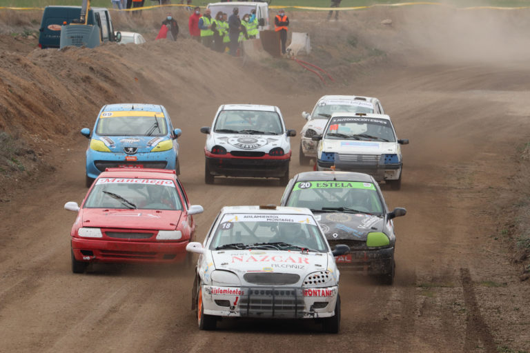 Carlos Arco se lleva el triunfo y el liderato en el X Autocross de Esplús